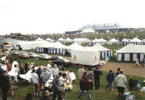 tents.jpg (42560 Byte)