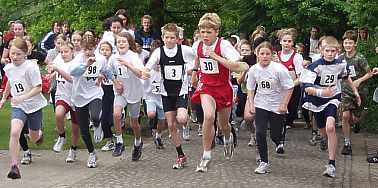 Start der Schler beim Lauf Rund um den mminger See 2003