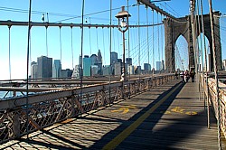Tightrope art: Brooklyn Bridge