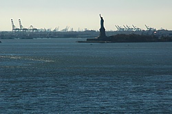 Freedom for economy: Arms' postures at Hudson River