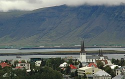 Überschaubar: Alt-Reykjavik, gesehen vom Warmwasserspeicher Perlan 